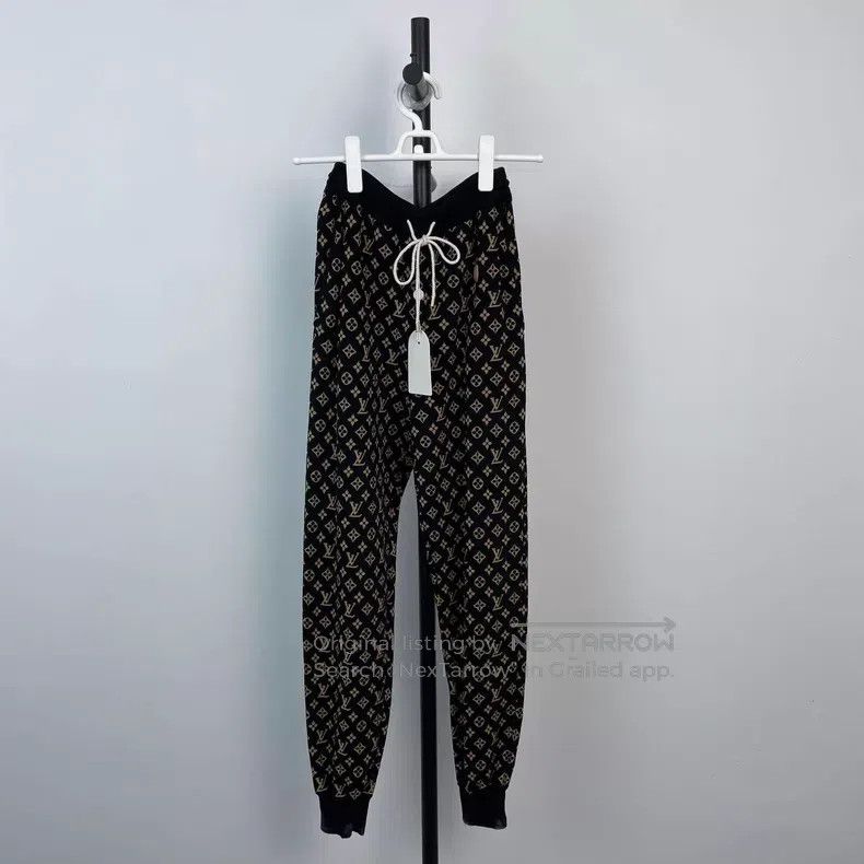 Louis Vuitton Louis Vuitton size xs Knitted pants Size US 28 / EU 44 - 1 Thumbnail