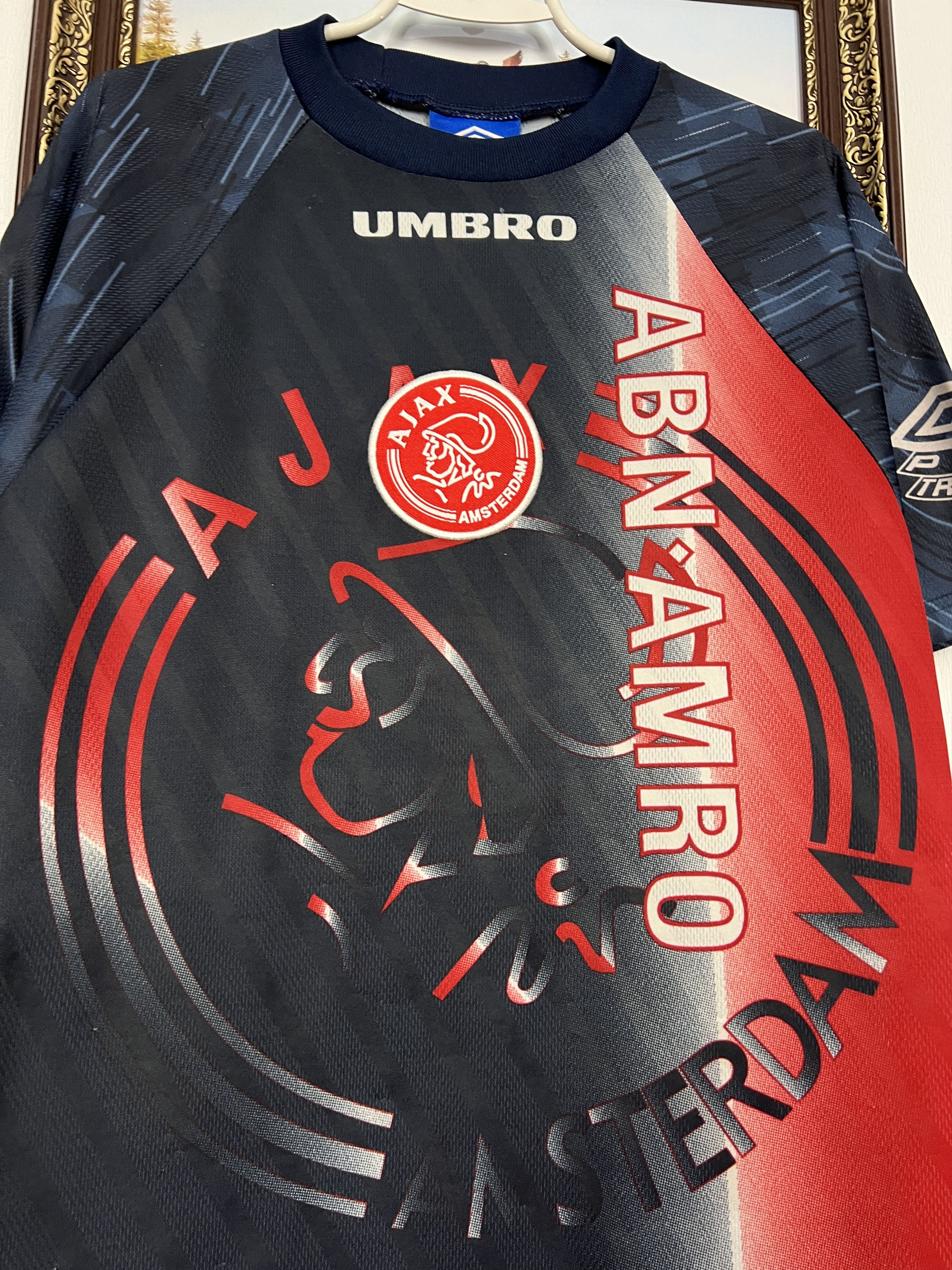 Umbro Vintage Ajax Amsterdam Football Train Shirt Soccer Jersey Size US L / EU 52-54 / 3 - 3 Thumbnail
