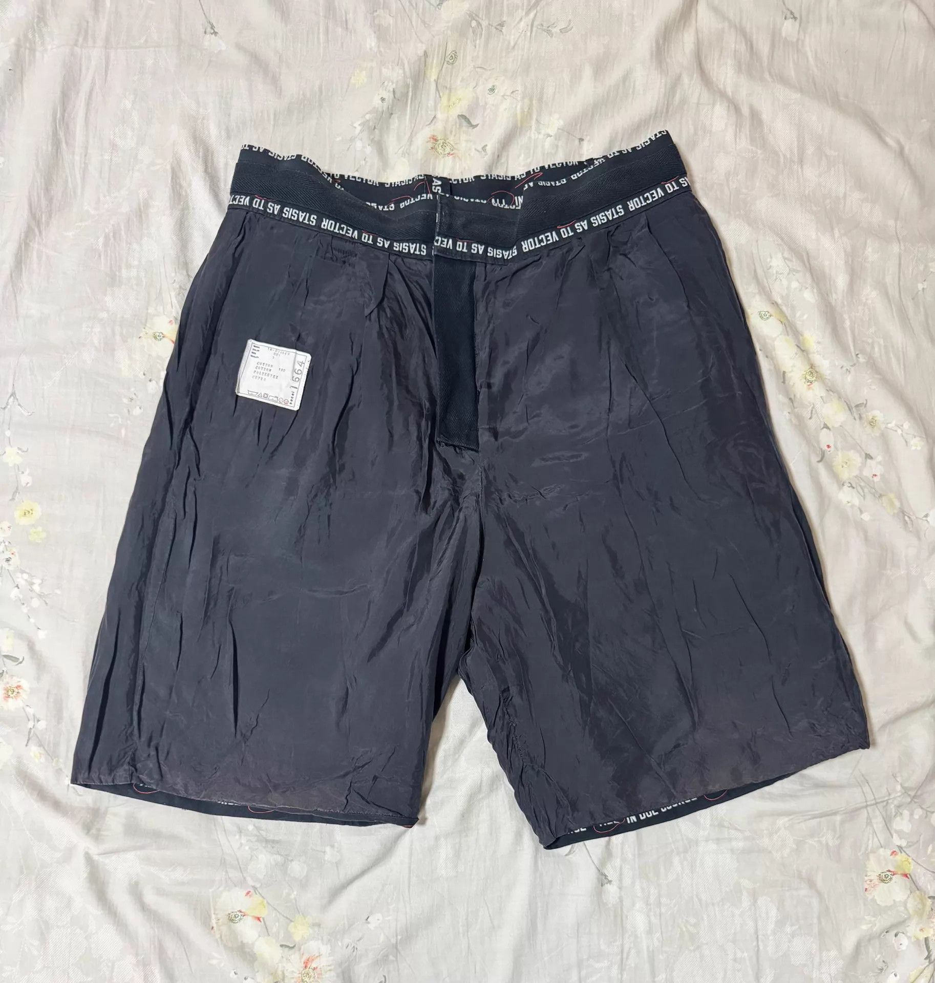Sacai sacai 18ss Japanese Doodle Print Short Pants Black L Size US 34 / EU 50 - 3 Thumbnail