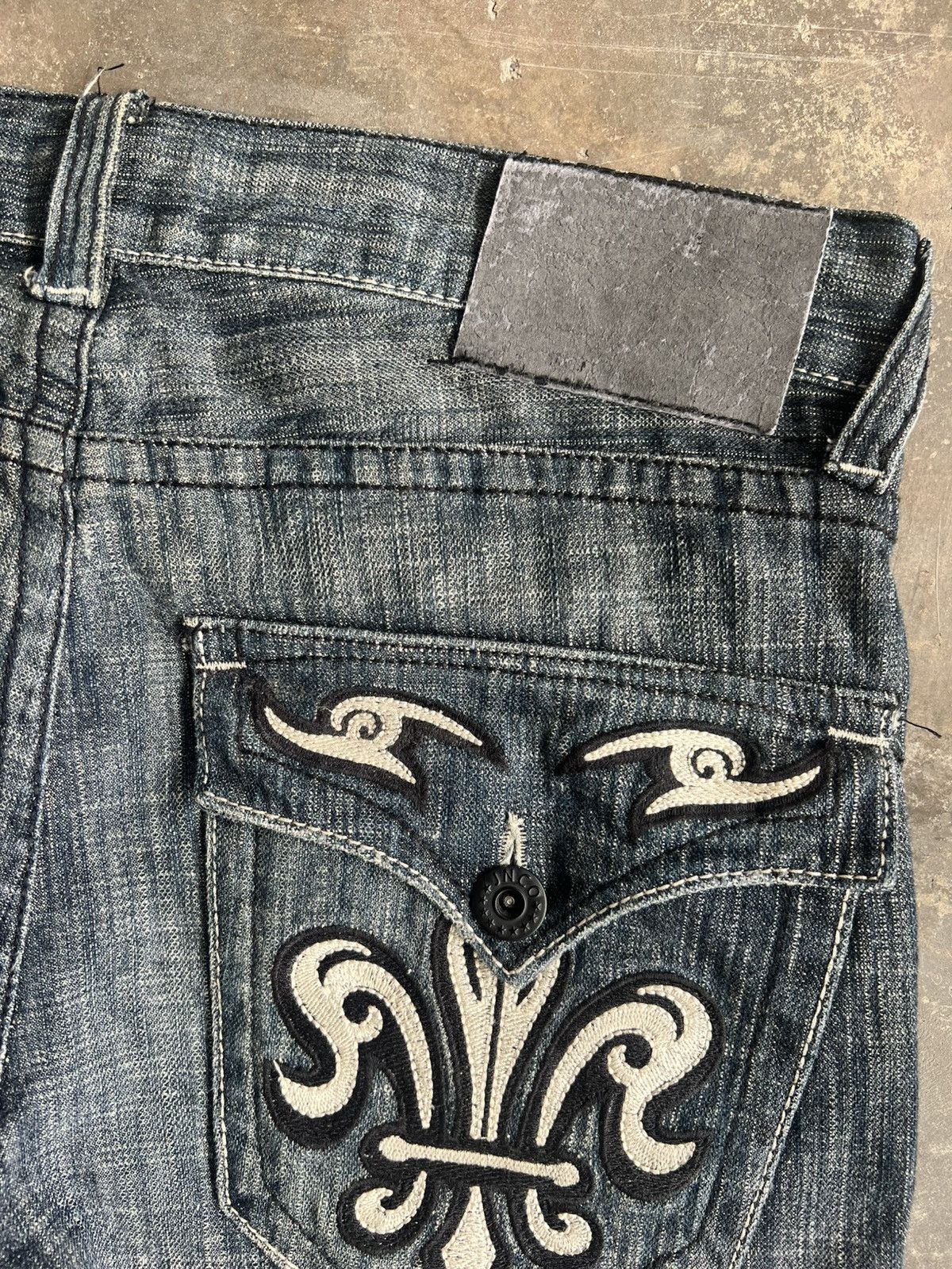 JNCO Vintage Y2K JNCO Cross Dark Wash Jeans Straight Denim Size US 32 / EU 48 - 15 Thumbnail