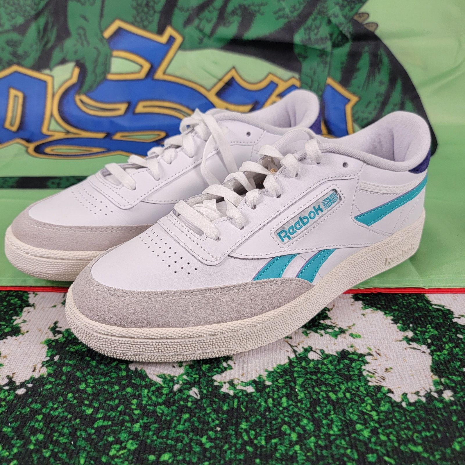 Reebok Reebok Club C Revenge Mens Sneaker Size 9 White/Blue GY1822 Size US 9 / EU 42 - 1 Thumbnail