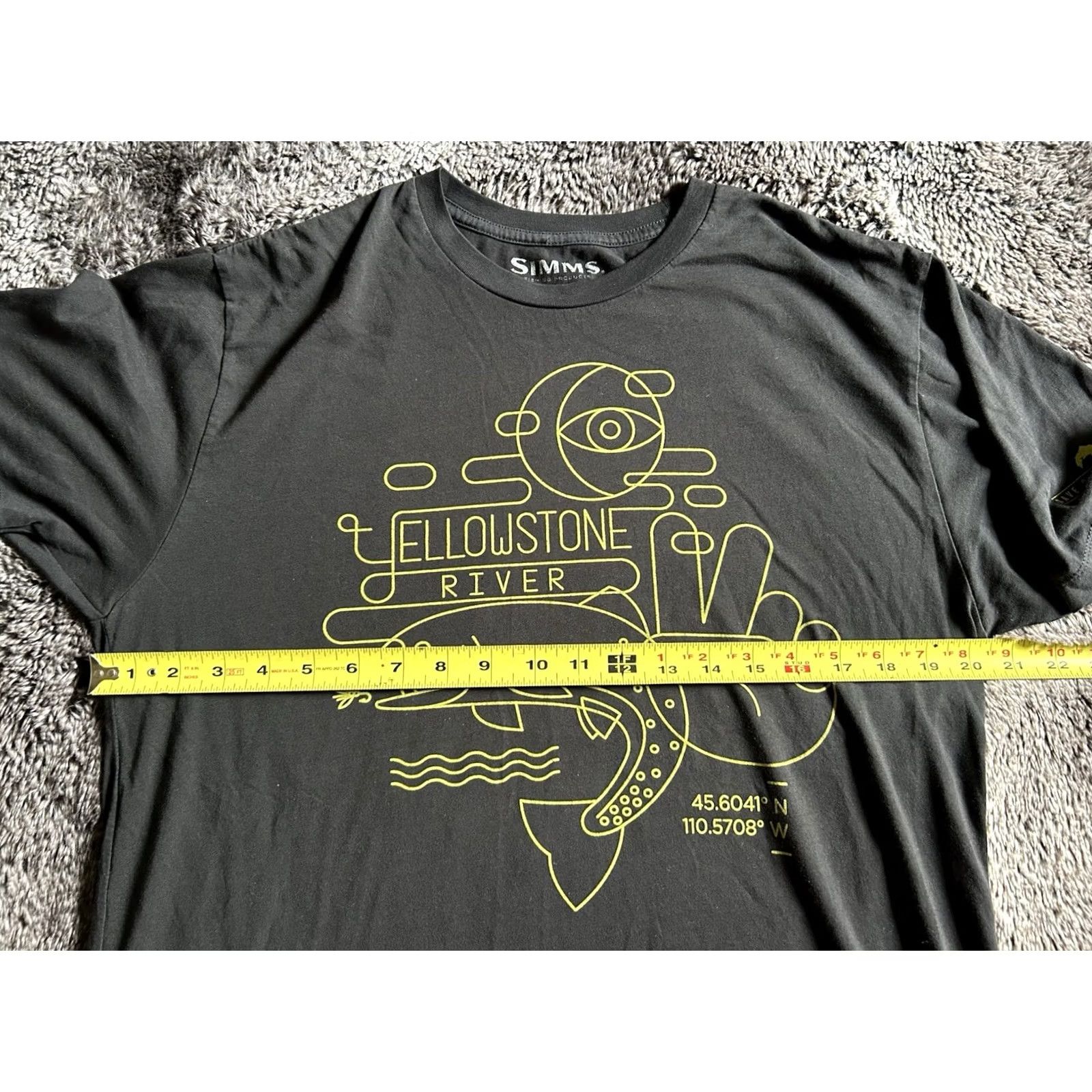 Vintage Simms Short Sleeve Crew Neck T-Shirt Men Large Cotton Blend Yellowstone River Black Graphic Print outdoor Mens Size US L / EU 52-54 / 3 - 7 Thumbnail