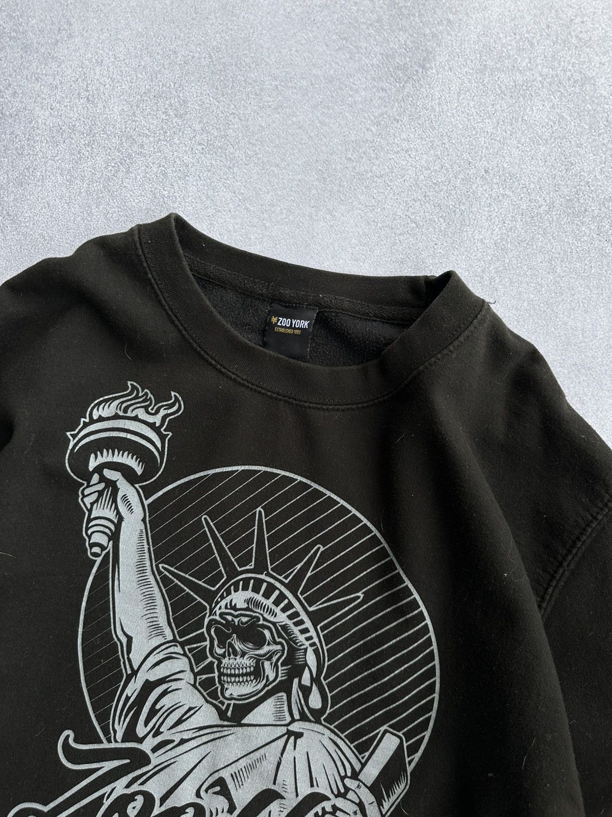 Zoo York Vintage Zoo York Men’s Liberty Skull Sweatshirt Size US L / EU 52-54 / 3 - 5 Thumbnail