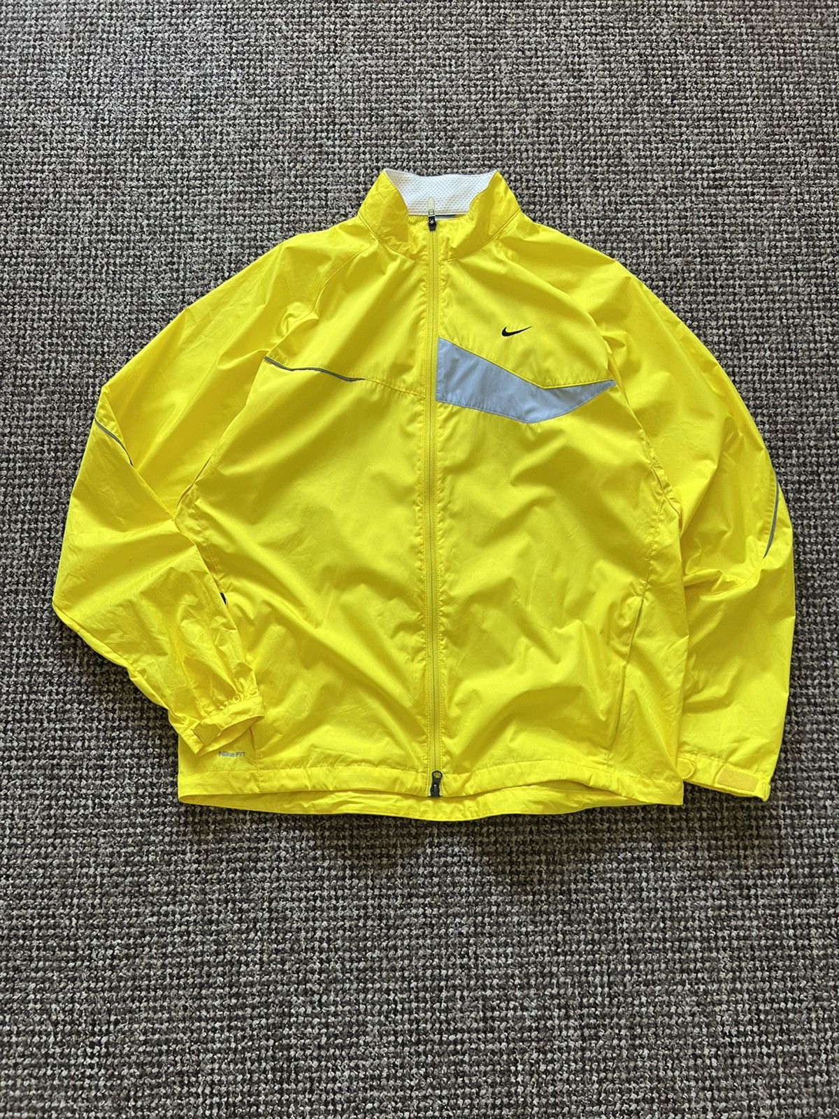 Nike Nike Windrunner Sportswear Jacket Yellow Rare Size XL Size US XL / EU 56 / 4 - 4 Thumbnail