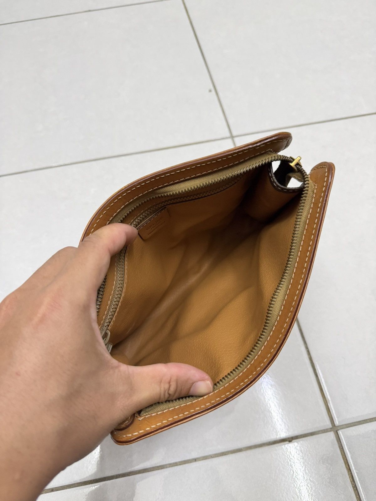 Celine Authentic Vintage Celine Clutch Bag Size ONE SIZE - 9 Thumbnail