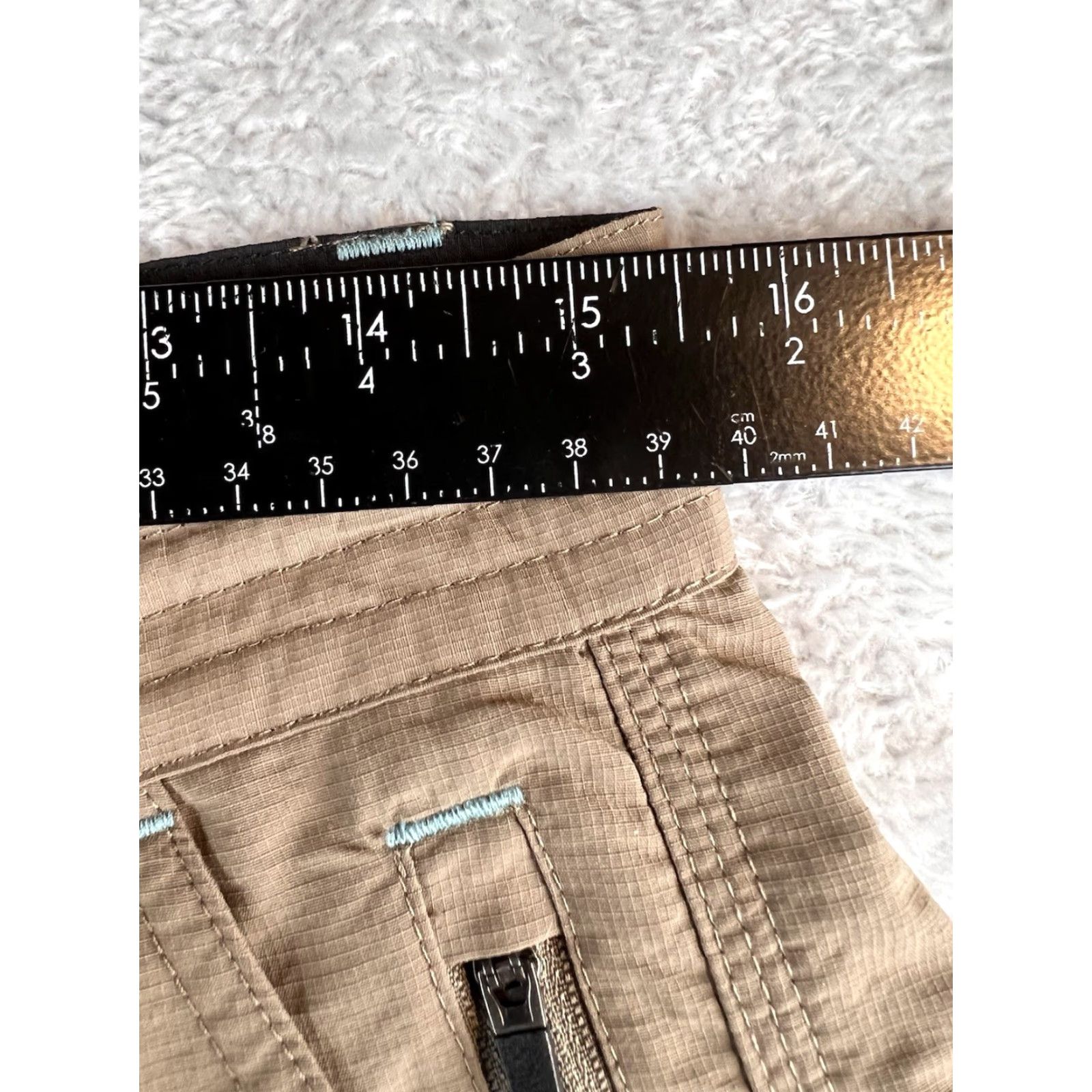 Howler Brothers Howler Brothers Shorts Mens 32 Beige Horizon Hybrid Ripstop Inseam 9.5 Nylon Lightweight Outdoor Chino Pocket Slash Casual Travel Summer Spring Fall Size US 32 / EU 48 - 5 Thumbnail