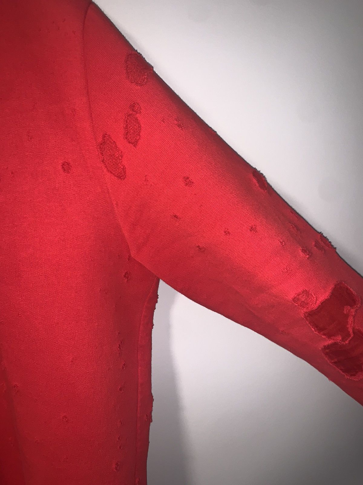 Givenchy GIVENCHY Distressed Mens Logo Crewneck Sweater Red Size US L / EU 52-54 / 3 - 8 Thumbnail