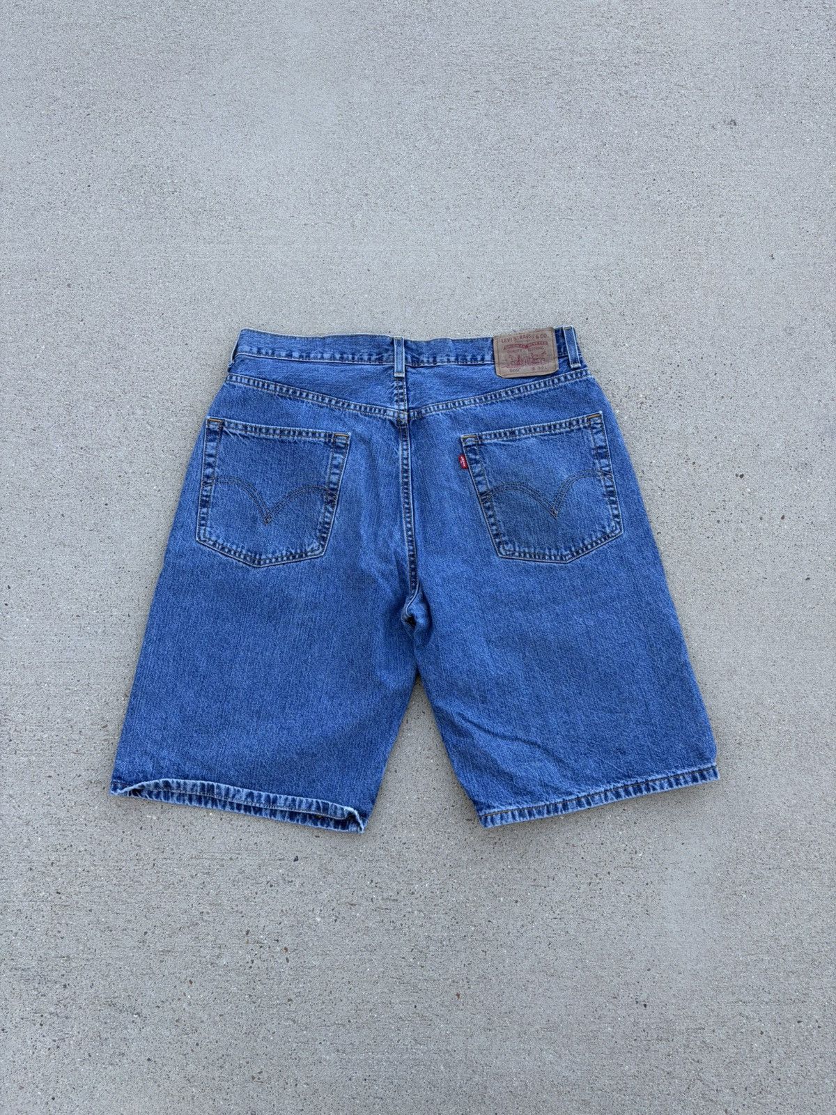 Levi's Levi’s Jean Shorts Size US 33 - 2 Thumbnail