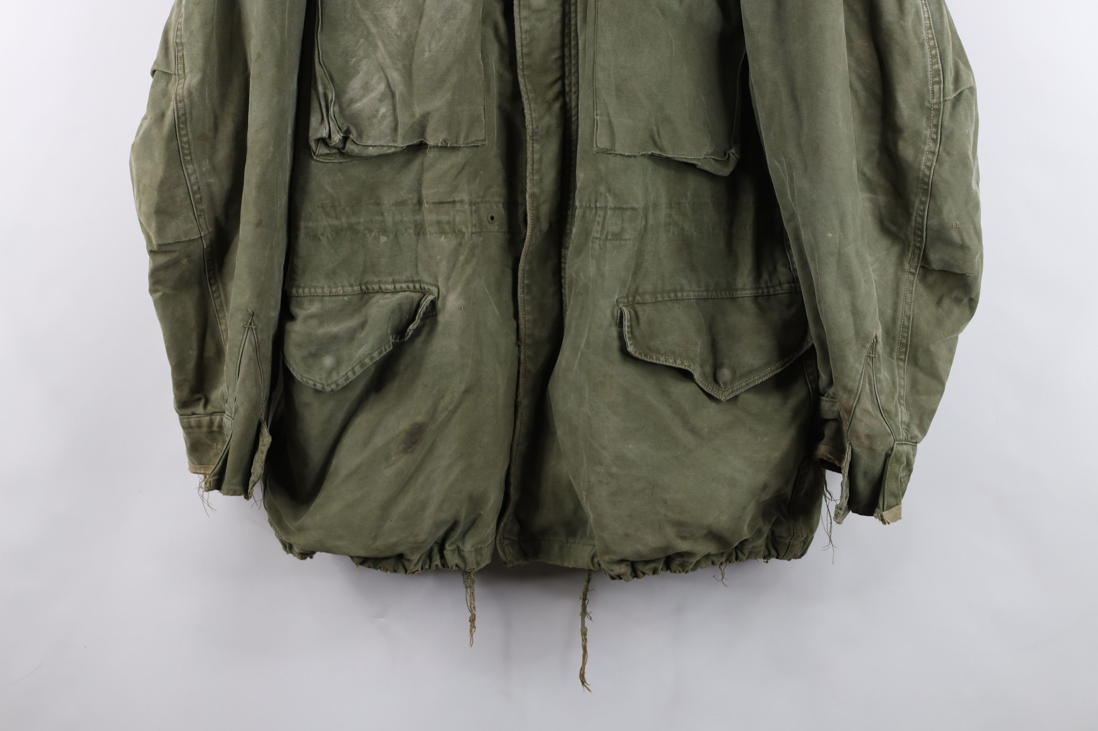 Vintage Vintage 50s Korean War M-1951 Field Jacket Green Shell USA Size US M / EU 48-50 / 2 - 3 Thumbnail