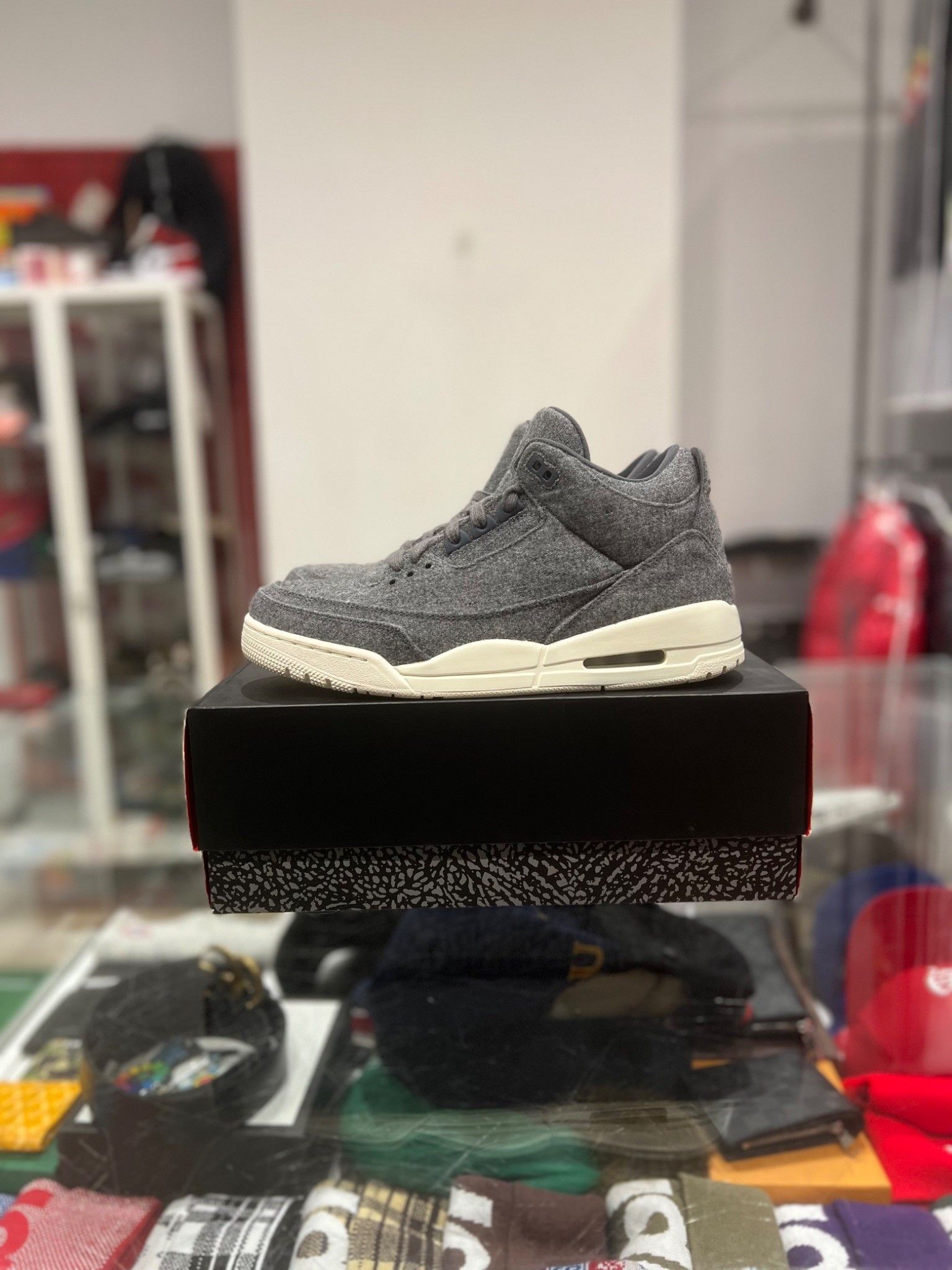 Jordan Brand Jordan 3 Wool Size US 10 / EU 43 - 2 Thumbnail