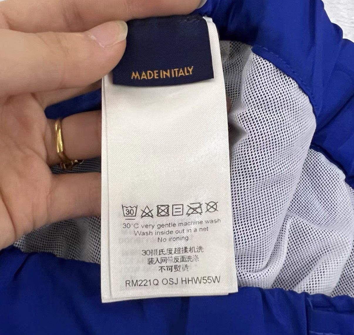 Louis Vuitton Louis Vuitton Blue Drawstring Shorts J41 Size US 36 / EU 52 - 4 Thumbnail
