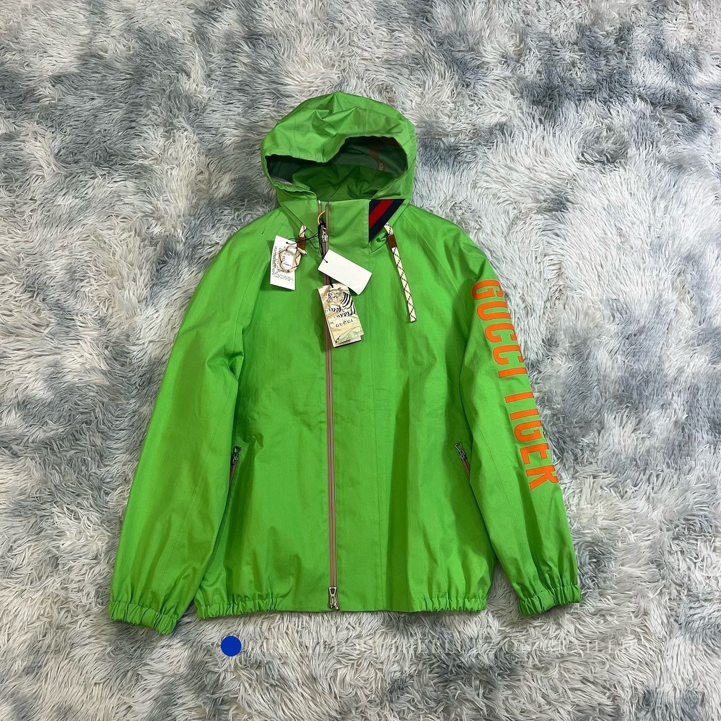 Gucci Hooded Light Jacket with Tiger Logo Size US S / EU 44-46 / 1 - 1 Thumbnail