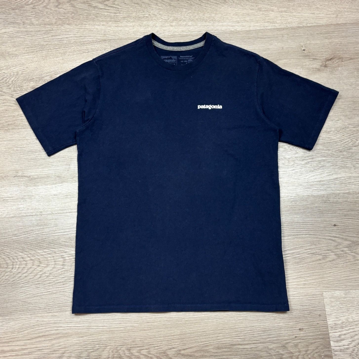 Patagonia Patagonia P-6 Logo Regular Fit Responsibili-tee Shirt Mens S Size US S / EU 44-46 / 1 - 2 Thumbnail