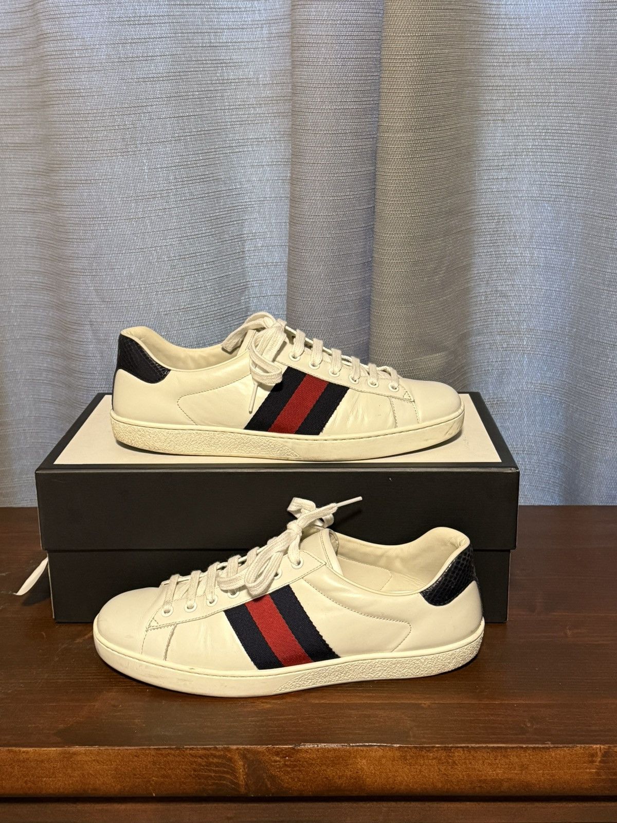 Gucci Gucci Ace Leather Sneaker - White Size US 10 / EU 43 - 1 Thumbnail