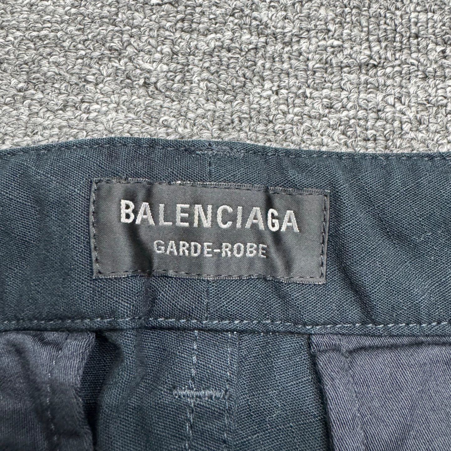 Balenciaga 3037 Balenciaga 25 Pocket Cargo Pants XS Size US 28 / EU 44 - 2 Thumbnail