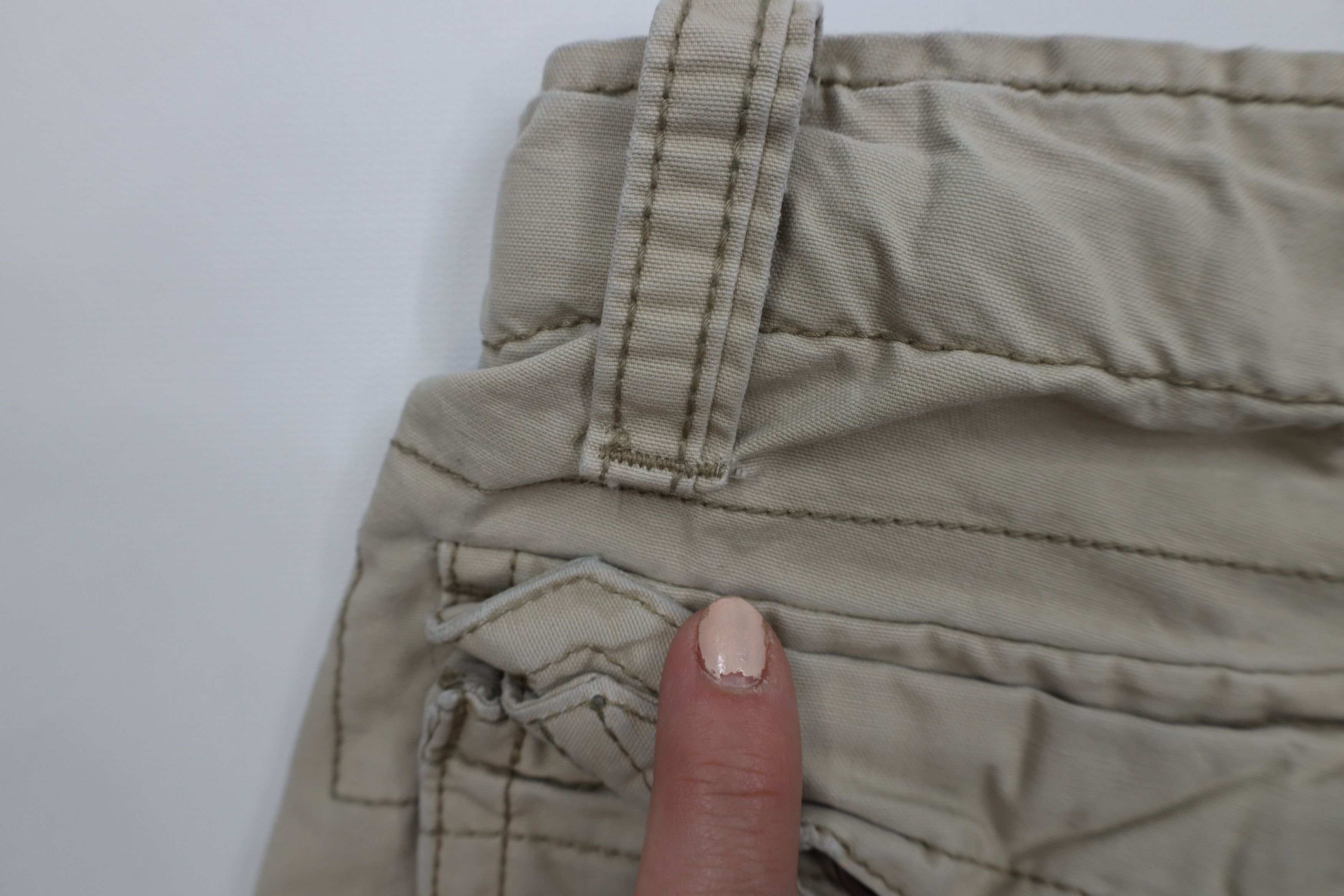 Aeropostale × Vintage Vintage Y2K Aeropostale Flower Cargo Shorts Beige Cotton Size US 31 - 10 Thumbnail