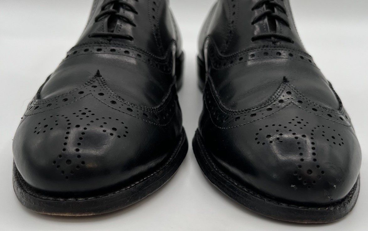 Allen Edmonds Allen Edmonds CHESTER Men Size 9.5D Black Leather Oxfords Size US 9.5 / EU 42-43 - 3 Thumbnail