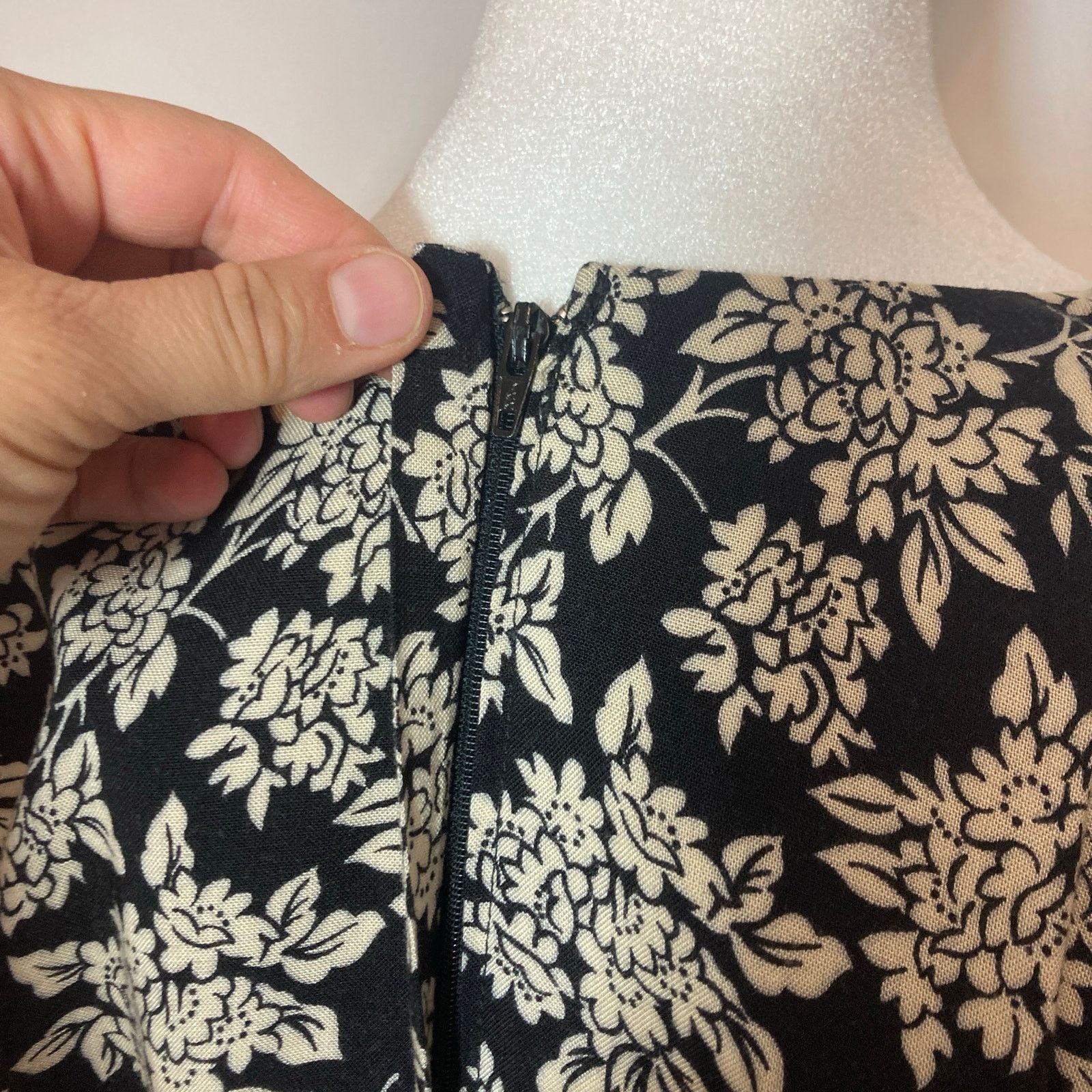 Other Jane Singer Black Ivory Floral Shoulder Pads Bow Midi Dress Size L / US 10 / IT 46 - 8 Thumbnail