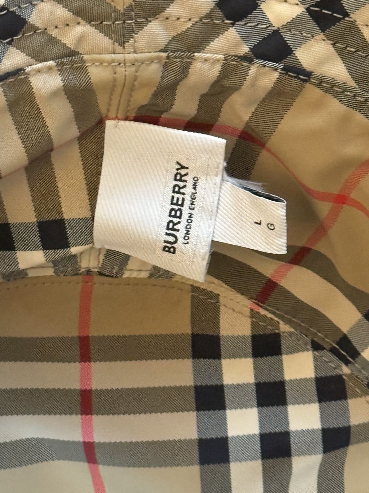 Burberry Burberry Double Sided Nylon Bucket Hat Size ONE SIZE - 3 Thumbnail