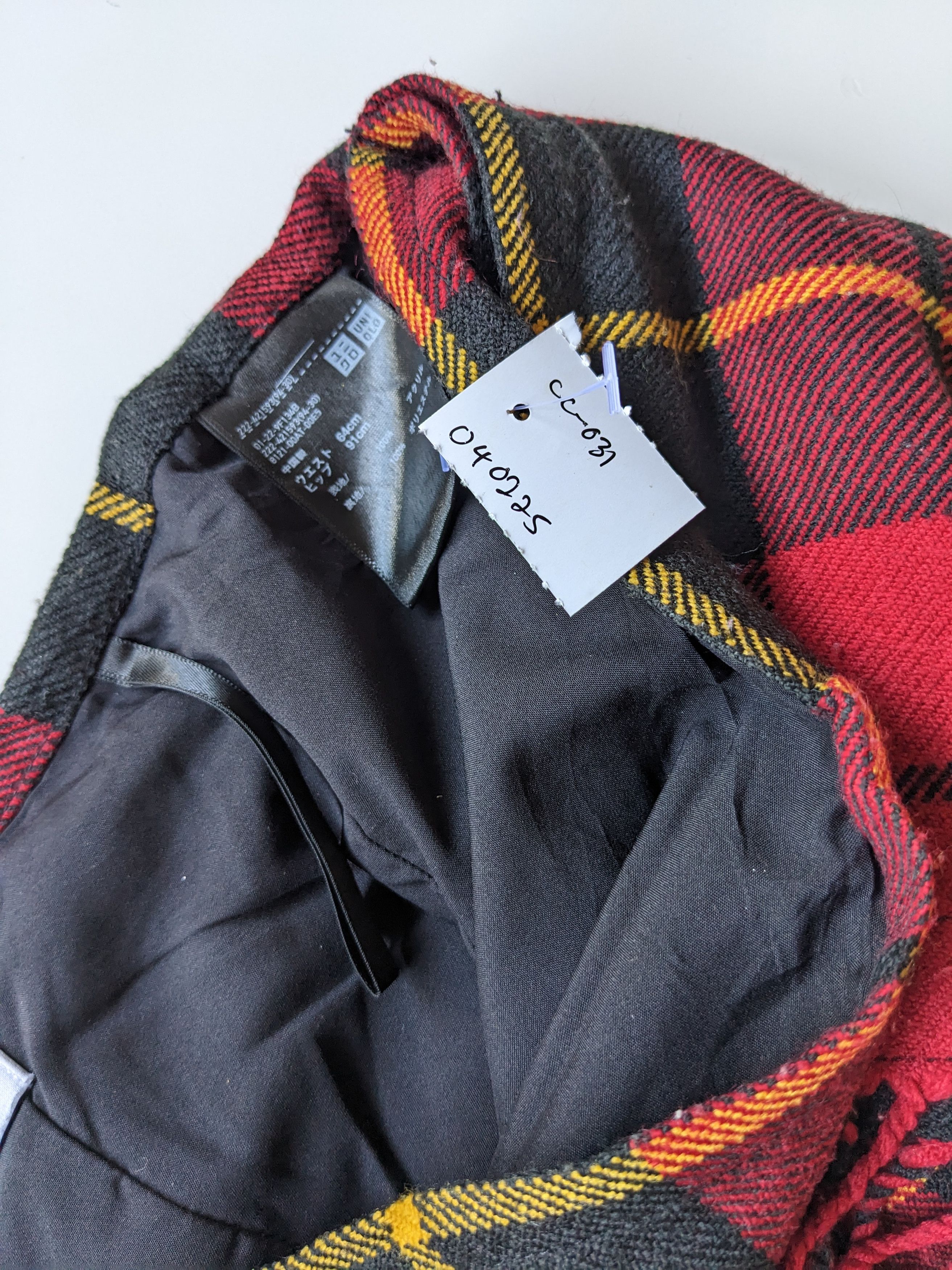 JW Anderson × Seditionaries × Uniqlo JW Anderson x Uniqlo tartan checked skirt Size 26" / US 2 / IT 38 - 6 Thumbnail