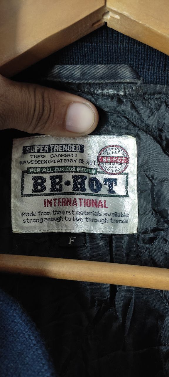 Vintage VINTAGE BE HOT SUPERBE BOMBER JACKET Size US L / EU 52-54 / 3 - 10 Thumbnail