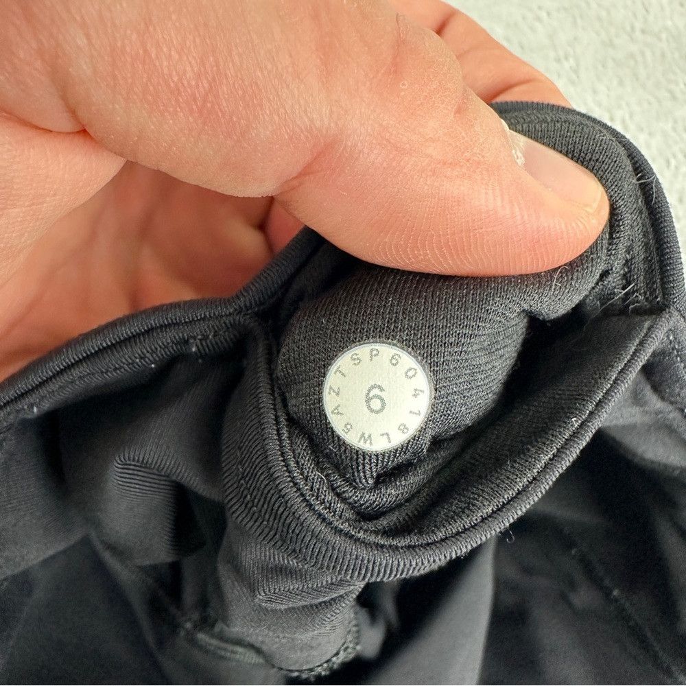 Lululemon Lululemon All the Right Places Pant II 28" Women's Size 4 B Size 27" / US 4 / IT 40 - 2 Thumbnail