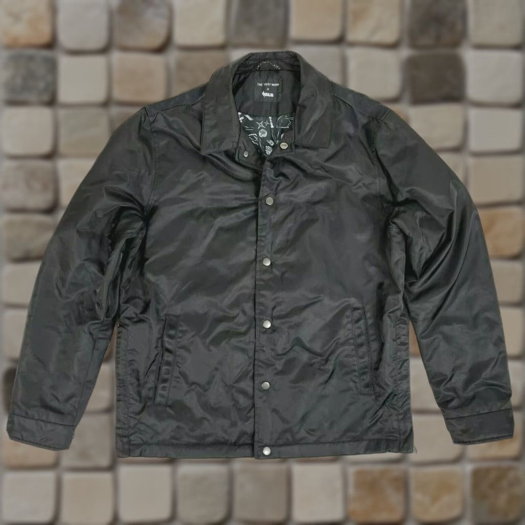 Vintage VINTAGE The Very Warm New York Knicks Jacket M Mens Jacket Black XS? Size US M / EU 48-50 / 2 - 1 Thumbnail