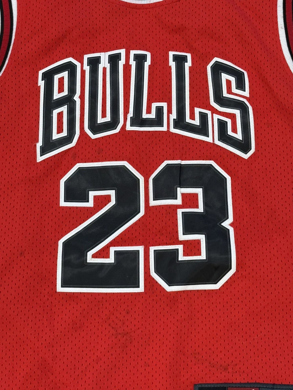 Nike Vintage 90s Nike Chicago Bulls Michael Jordan Jersey Away Size US M / EU 48-50 / 2 - 4 Thumbnail