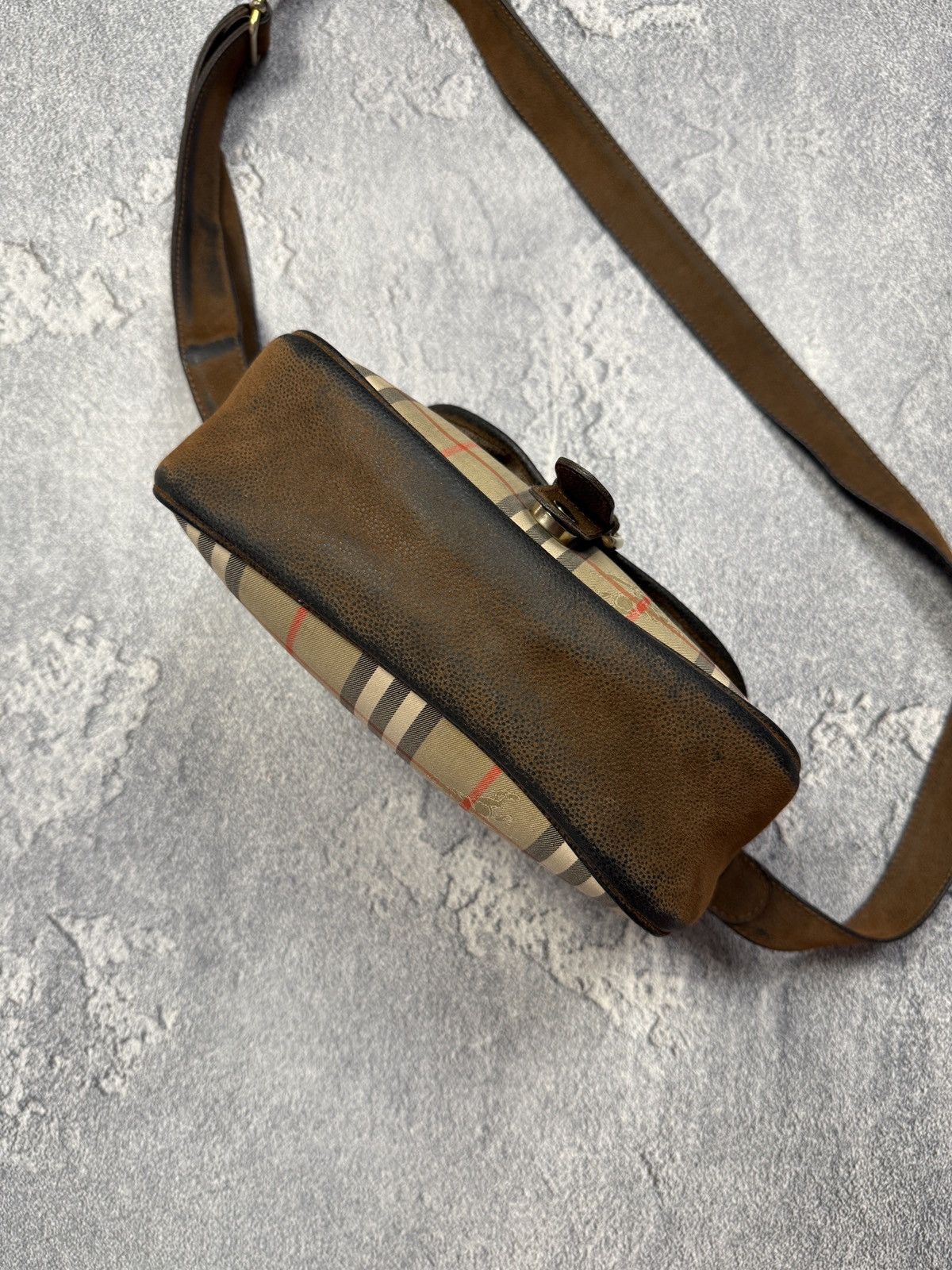 Burberry Vintage Burberrys Monogram Crossbody Bag Size ONE SIZE - 6 Thumbnail