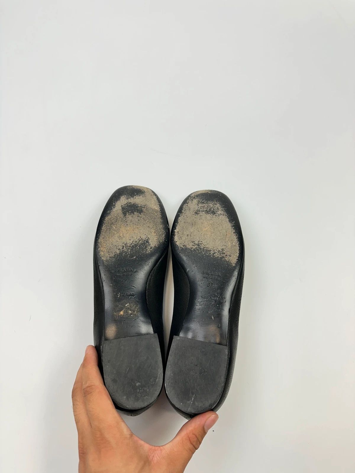 Prada Prada Milano Black Grained Leather With Gold Eyelet Loafer Size US 6 / IT 36 - 12 Thumbnail