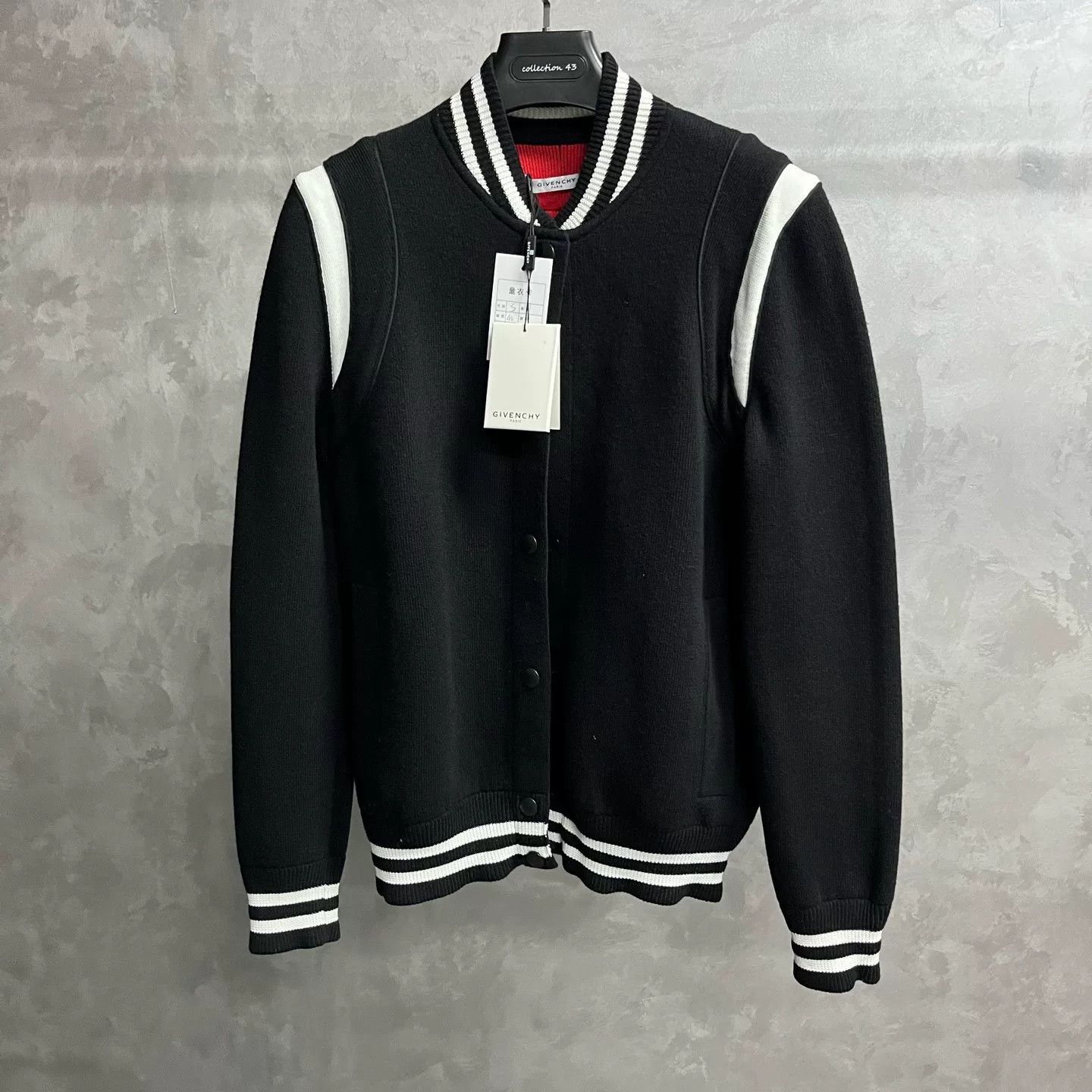 Givenchy Givenchy Black and White Striped Single-Breasted Jacket Size US S / EU 44-46 / 1 - 1 Thumbnail