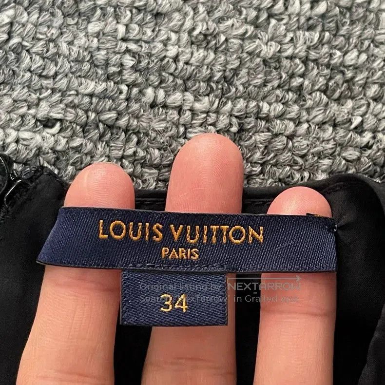 Louis Vuitton Louis Vuitton V-Neck Asymmetrical Dress. Size US XS / EU 42 / 0 - 3 Thumbnail