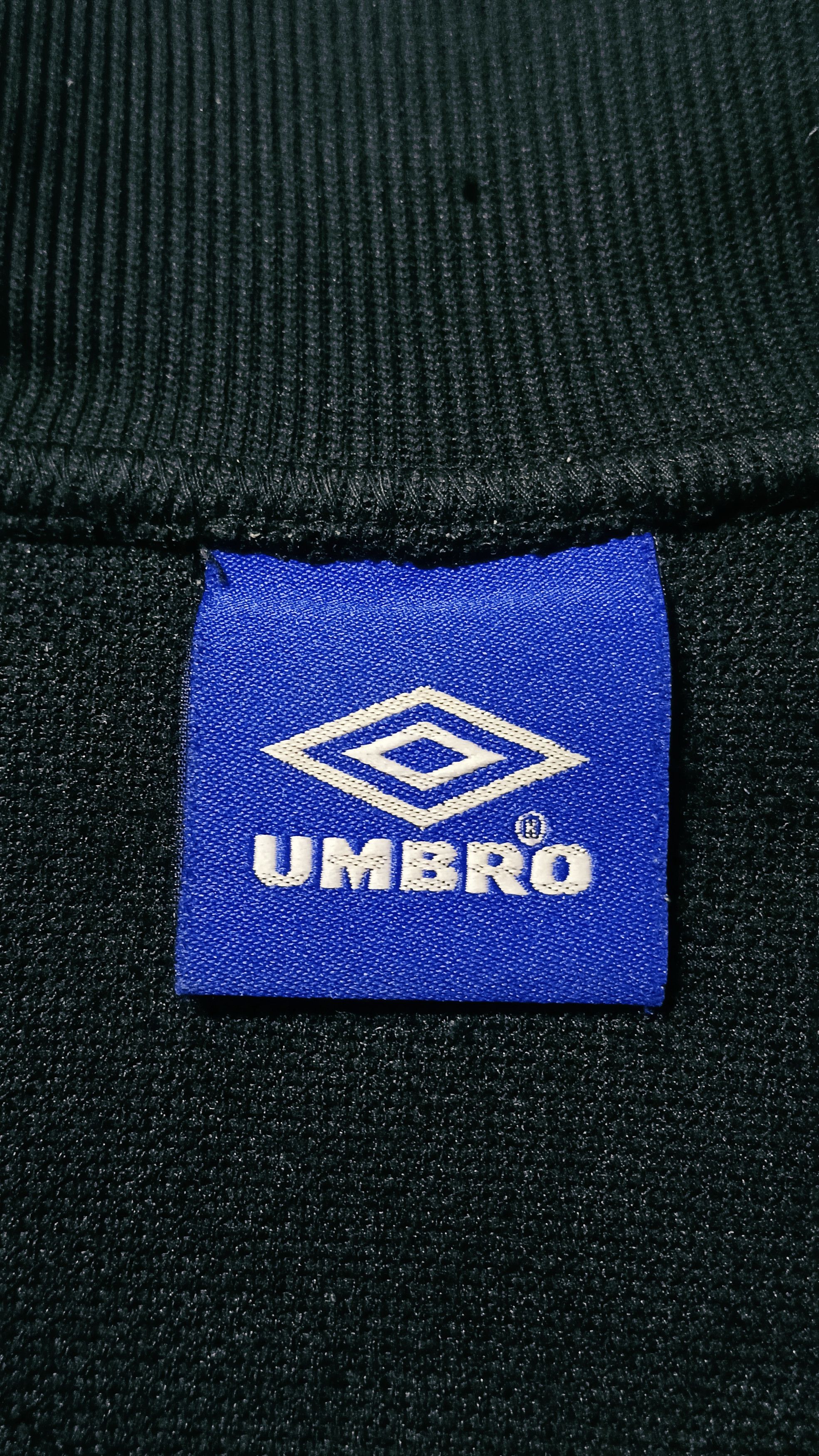 Umbro × Vintage Rare Vintage Umbro Sidetape Training Sweater Size US L / EU 52-54 / 3 - 6 Thumbnail