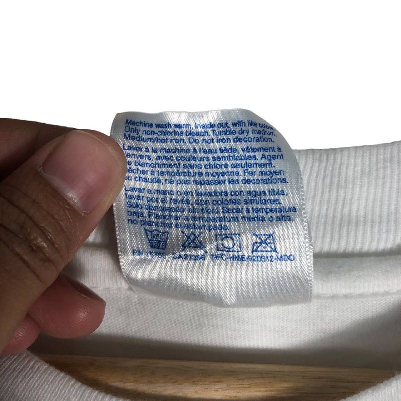 Hanes Vintage Hanes Palau Men T-shirt Size US XL / EU 56 / 4 - 8 Thumbnail