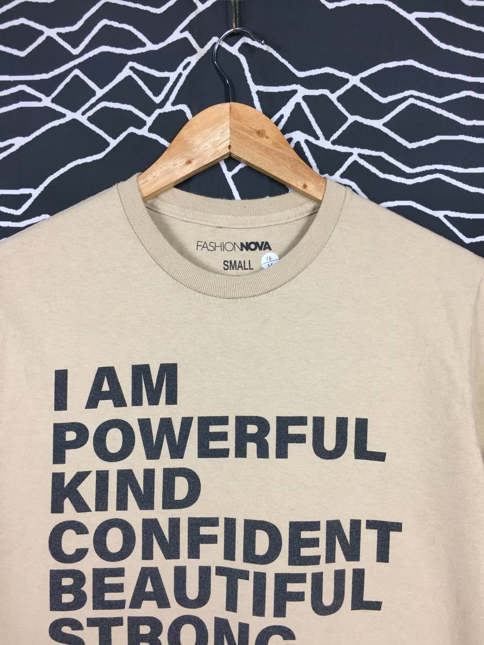 Fashion Nova × Vintage Fashion Nova I Am Powerful Kind Confident Wording Tee Size US S / EU 44-46 / 1 - 3 Thumbnail