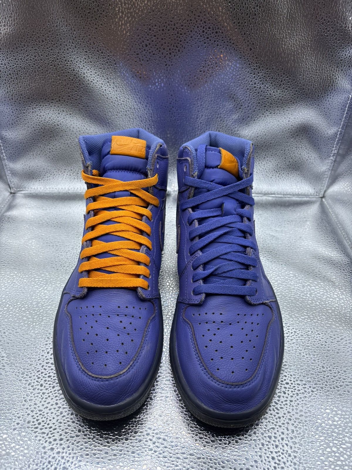 Jordan Brand Air Jordan 1 high purple Gatorade Size US 9.5 / EU 42-43 - 2 Thumbnail