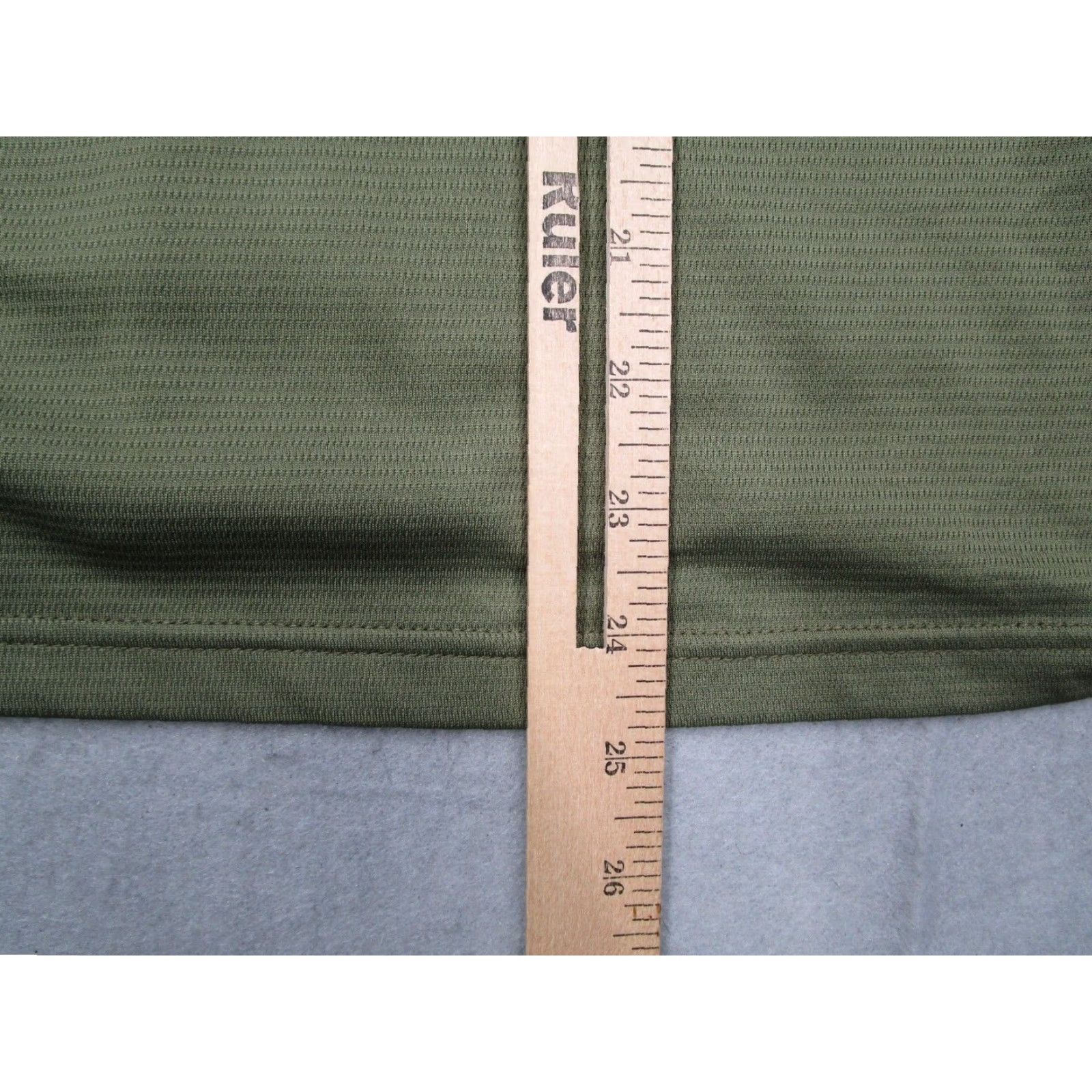 Mountain Hardwear Mountain Hardwear Shirt Mens Green Medium Quarter Zip Performance Polo Work Hike Size US M / EU 48-50 / 2 - 7 Thumbnail