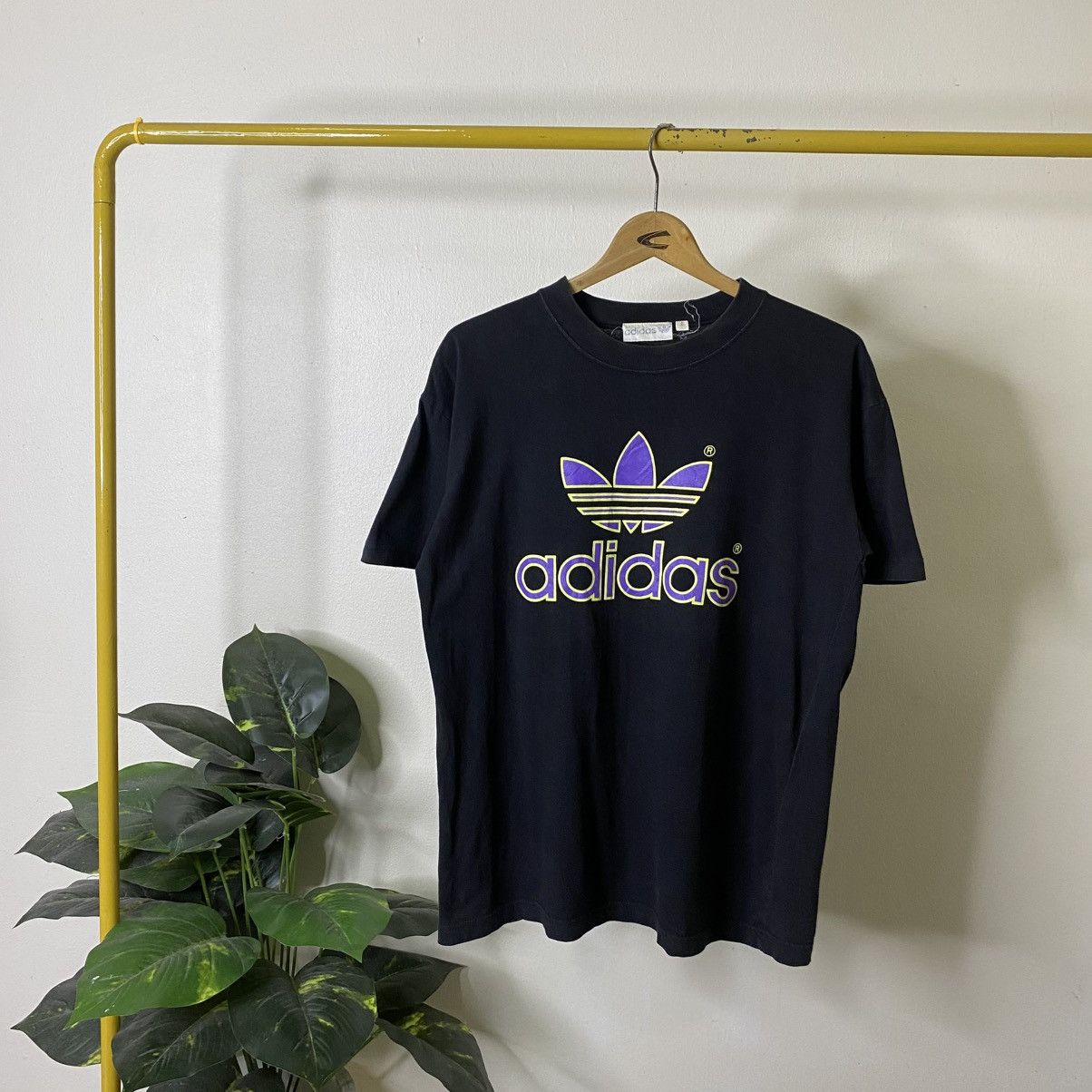 Adidas Vintage 1980s Adidas Big Logo T Shirt Size US M / EU 48-50 / 2 - 1 Thumbnail