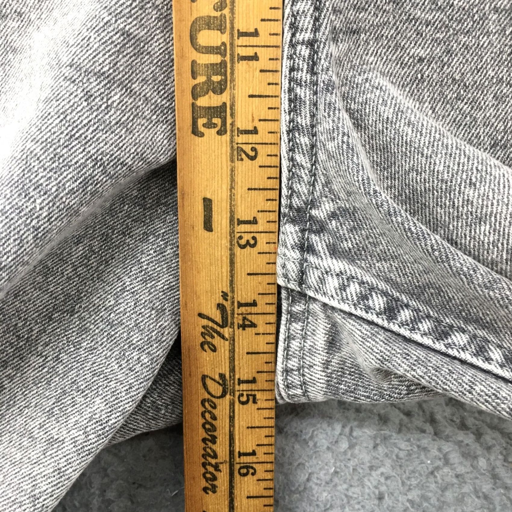 H&M H&M Jeans Cropped Womens 18 Gray Denim High Rise Zip Fly 5 Pockets Button Casual Size 40" / US 18 - 7 Thumbnail