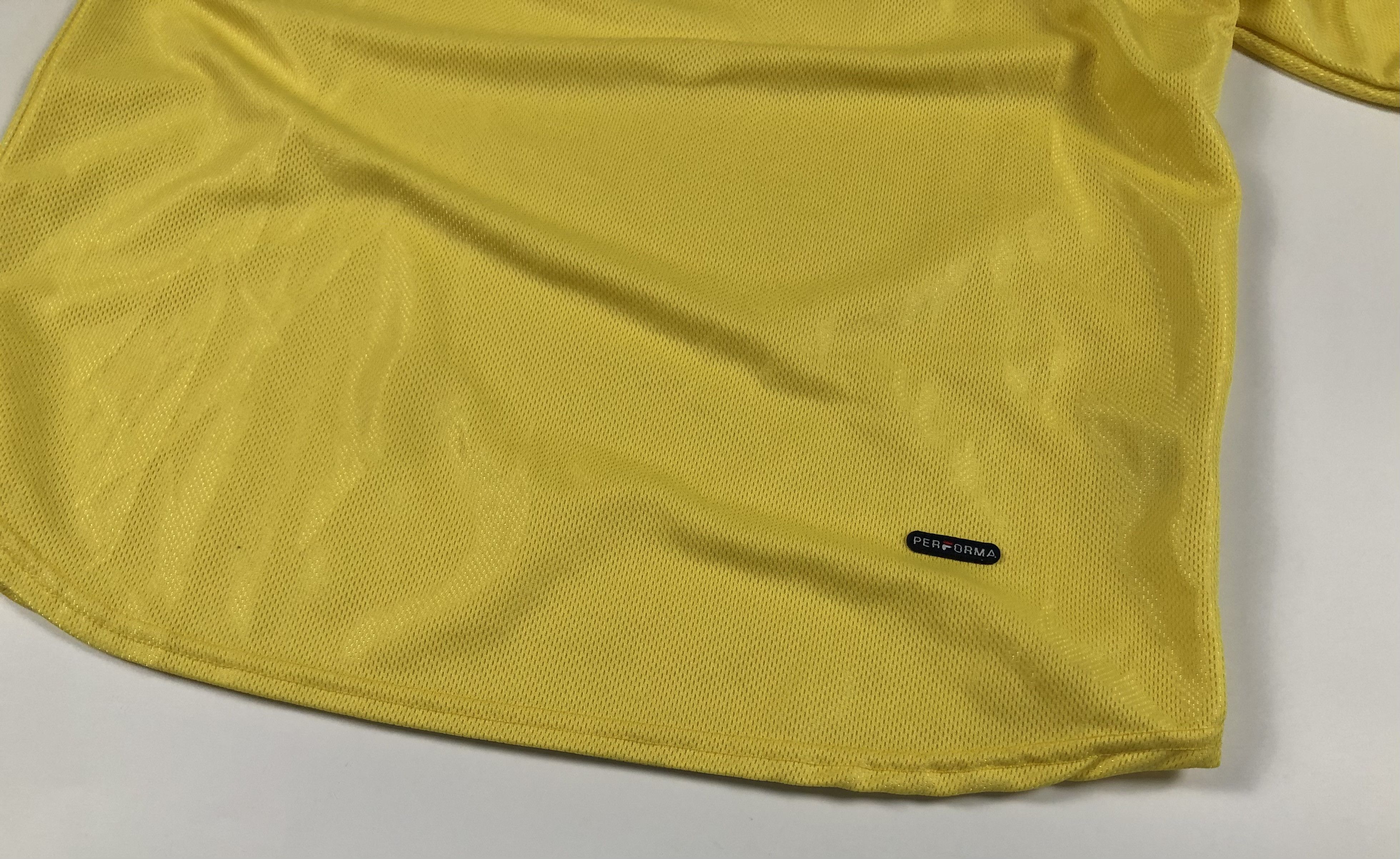 Fila Fila Scotland Football Associtation 2002-2003 Away Jersey Size US S / EU 44-46 / 1 - 3 Thumbnail
