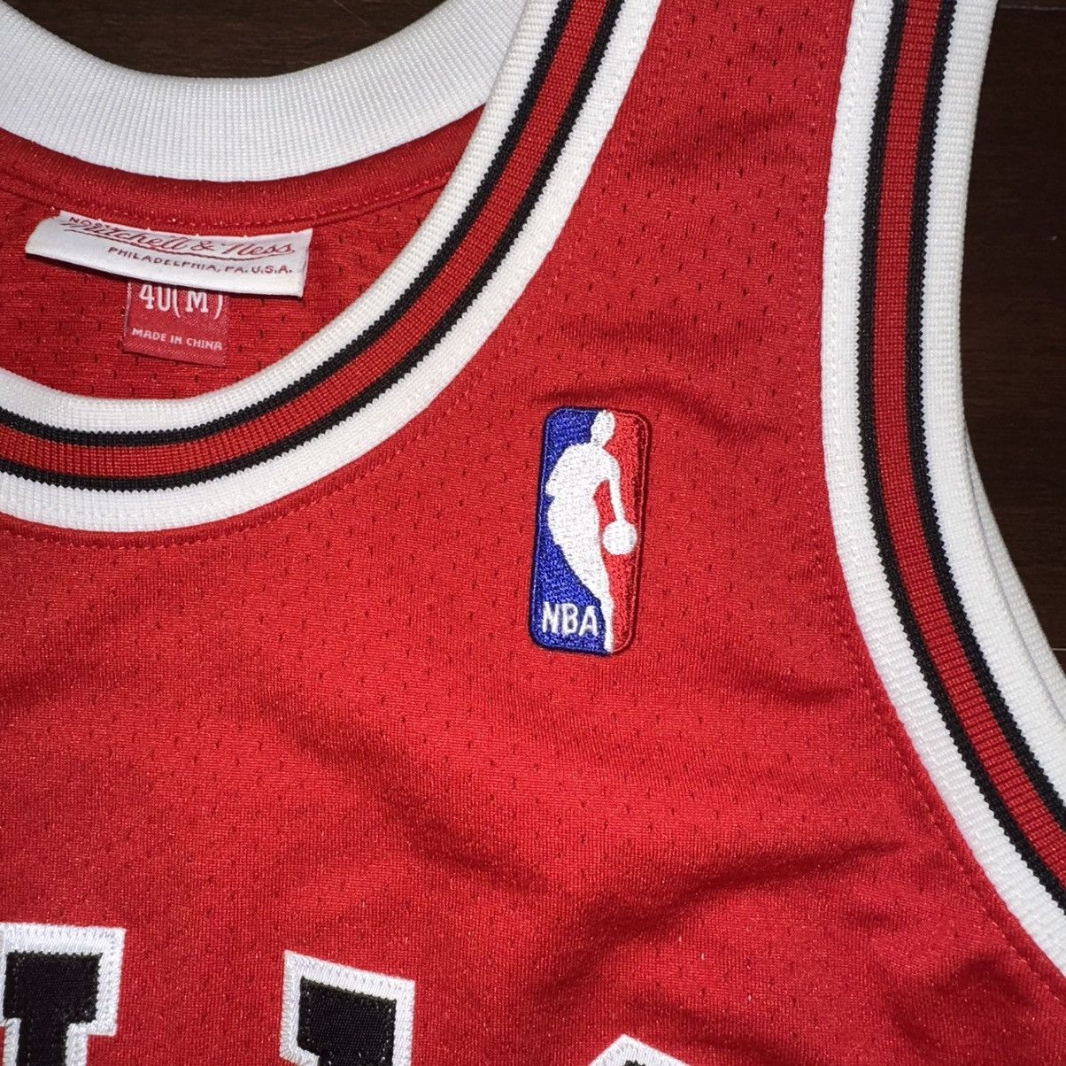 Mitchell & Ness Mitchell & Ness Michael Jordan 1994-95 45 Authentic Jersey Size US M / EU 48-50 / 2 - 6 Thumbnail