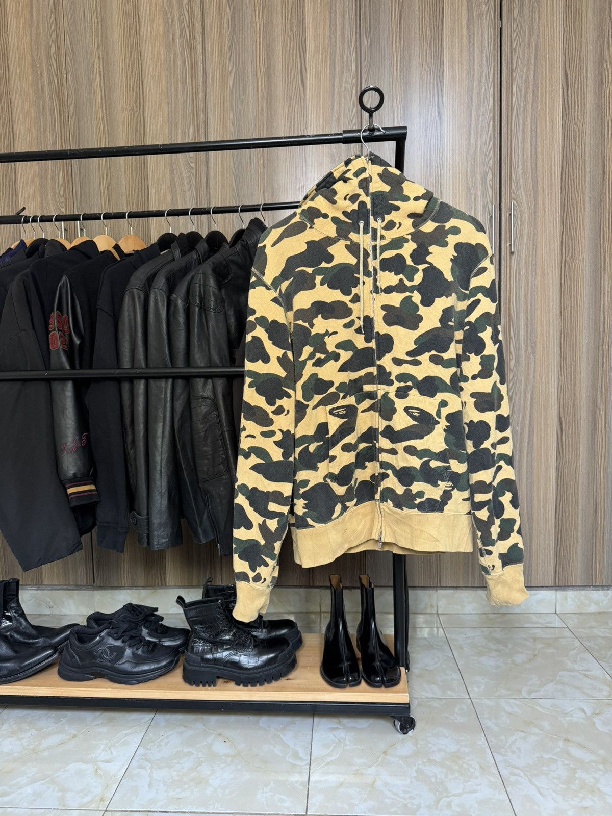 Bape 🕷️💥 Bape Camo hoodie , Rare Size US XL / EU 56 / 4 - 1 Thumbnail