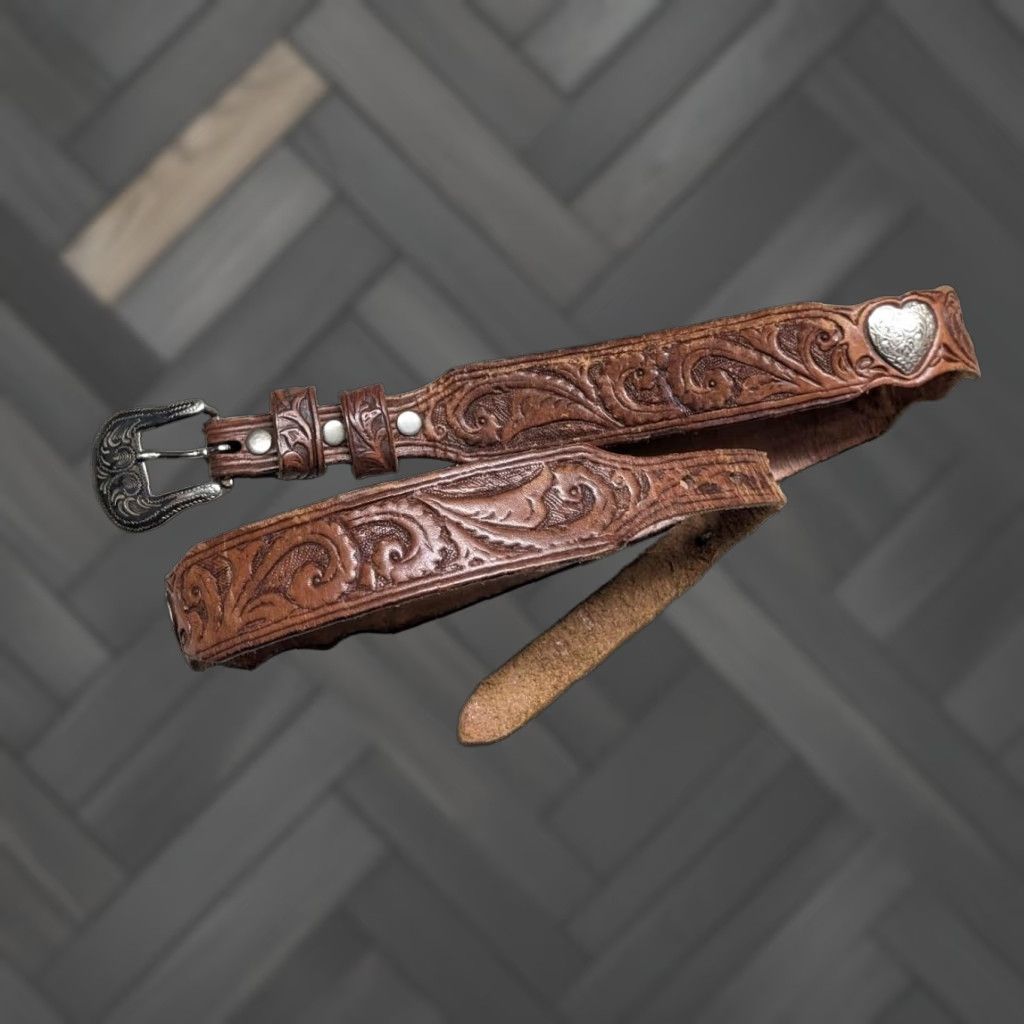 Vintage VINTAGE Silver Creek belt Western belt 28 brown leather tooled USA made Women/Mens Western Rodeo Concho buckle concho Hearts 28 in Brown Size ONE SIZE - 1 Thumbnail