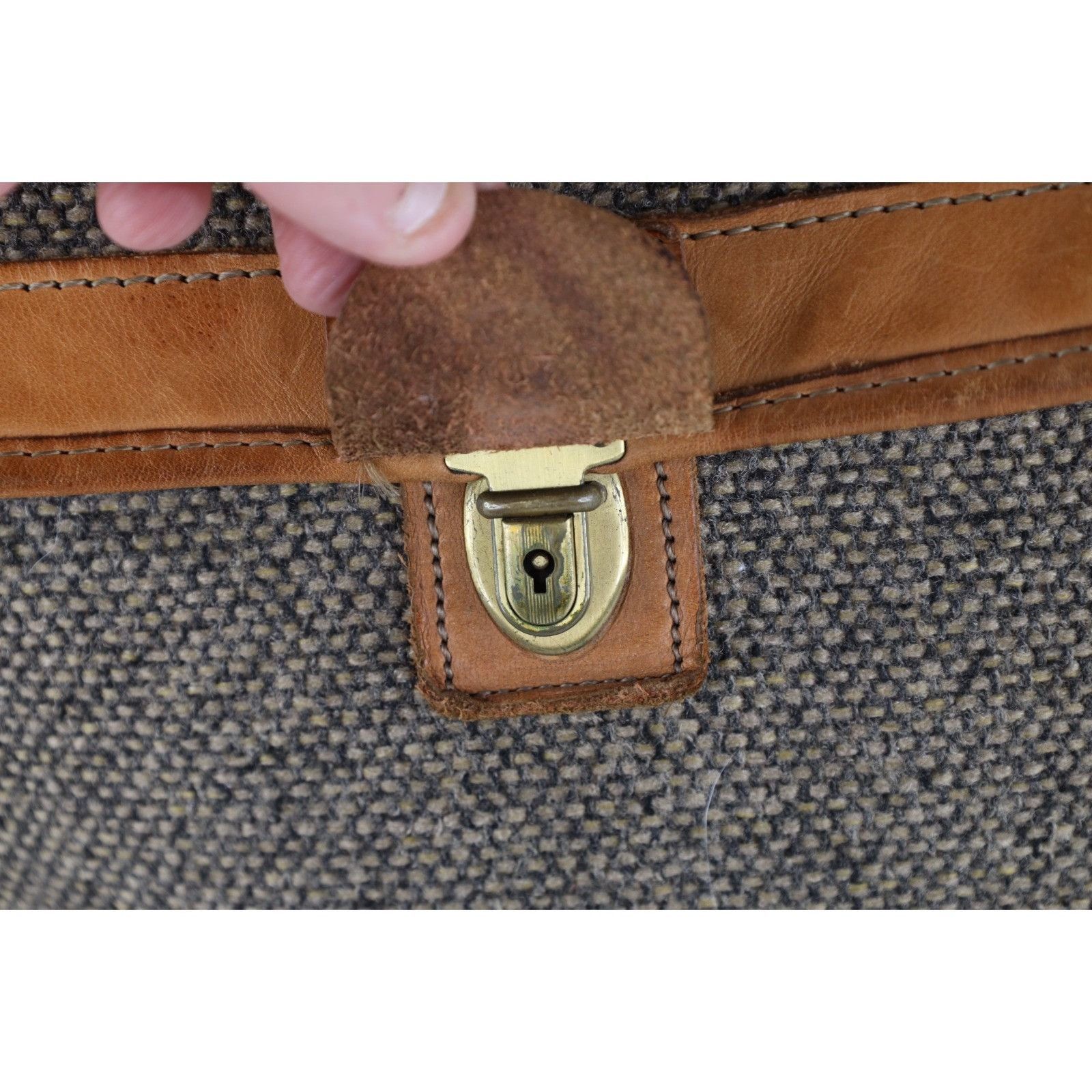 Vintage Vintage 70s 80s Streetwear Wool Tweed Leather Messenger Bag Size ONE SIZE - 4 Thumbnail