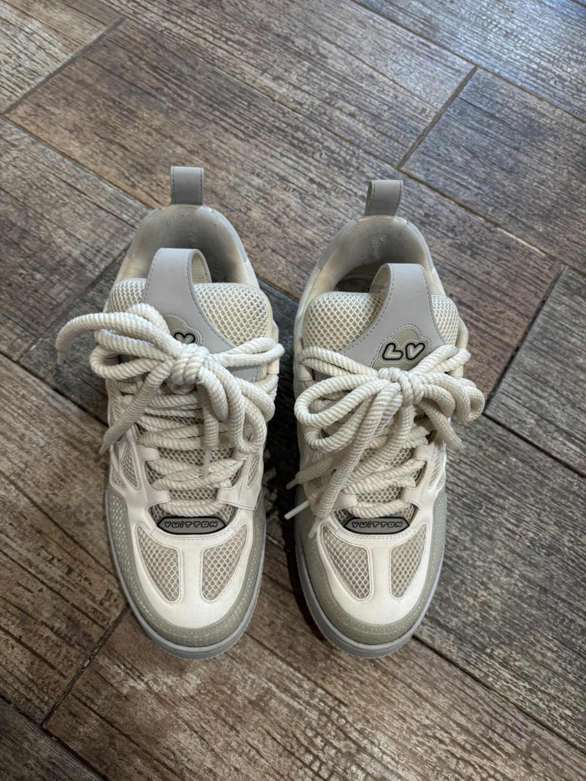 Louis Vuitton White and Grey Skate Sneakers Size US 9 / EU 42 - 4 Thumbnail