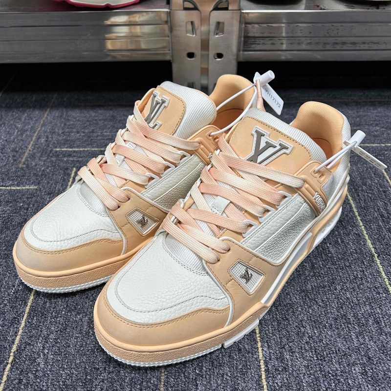 Louis Vuitton Louis Vuitton Trainer Low Top Sneakers in Orange 0079 Size US 8 / IT 38 - 1 Thumbnail