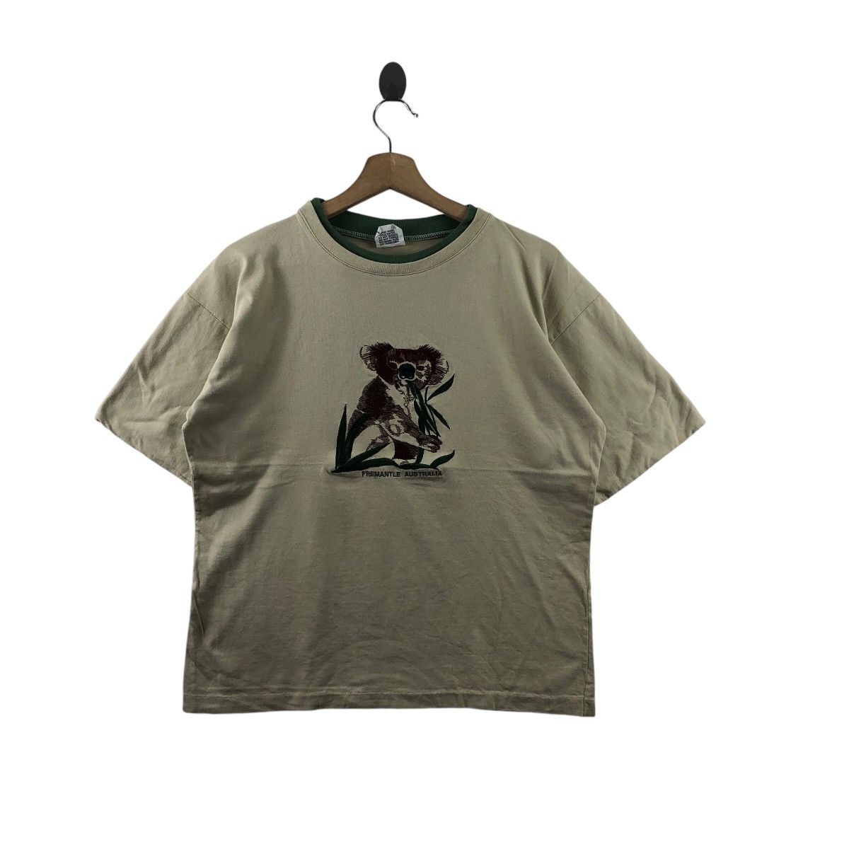 Vintage Vintage 90s Fremantle Australia Tee Shirt Classic Australia Size US S / EU 44-46 / 1 - 1 Thumbnail