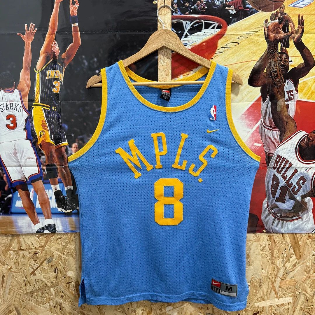 Nike Vintage Minneapolis Lakers 2002 Kobe Bryant #8 Nike Jersey Size US M / EU 48-50 / 2 - 1 Thumbnail