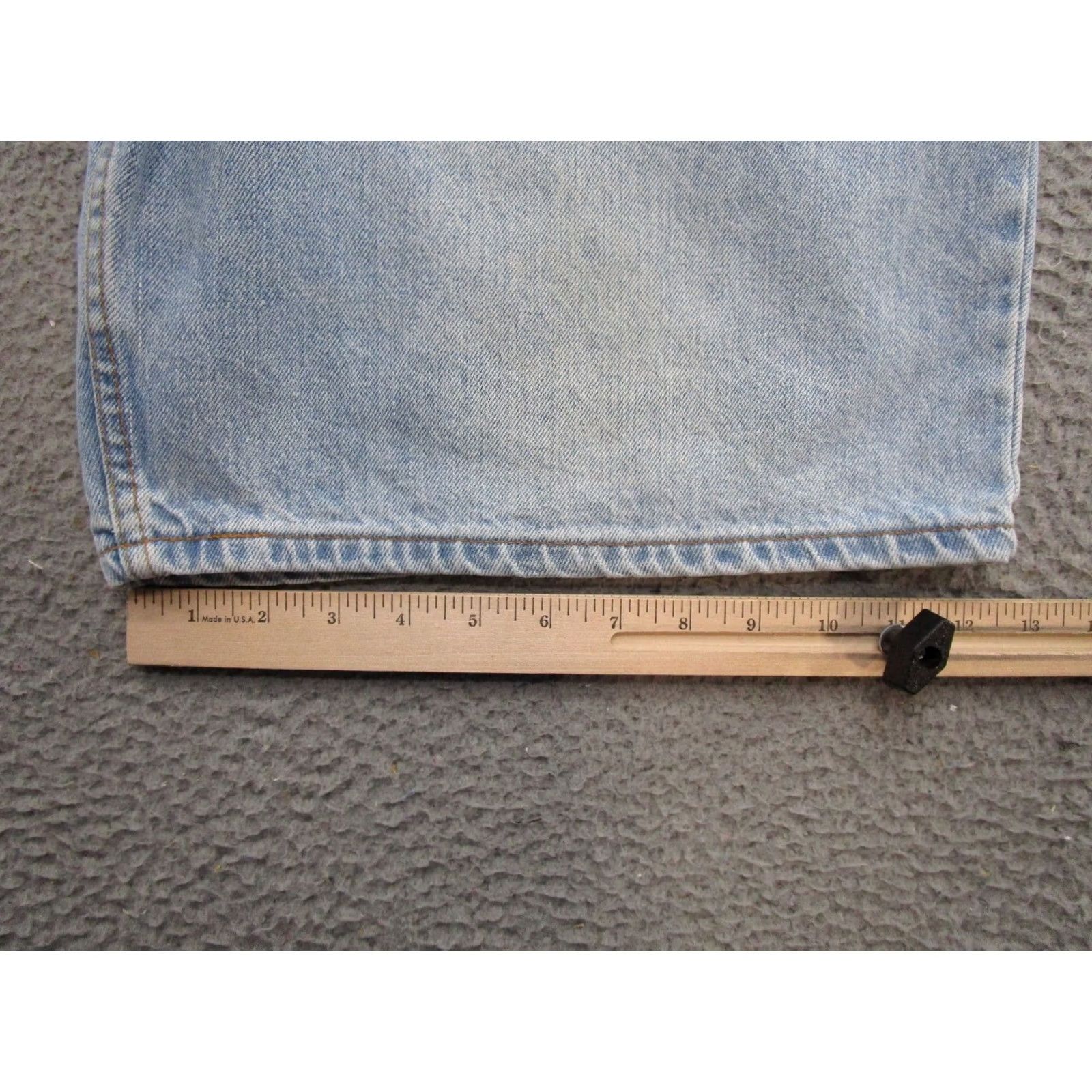 Levi's Vtg Levi’s 560 Denim Shorts Men’s 38 Loose Fit USA 90s Skater Bermuda Shorts Levi's Mens Regular Blue 5-Pocket Size US 38 / EU 54 - 7 Thumbnail