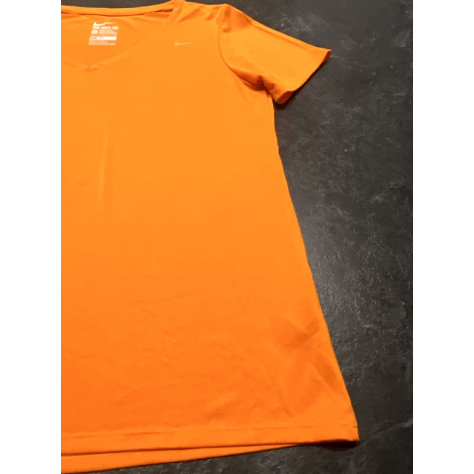 Nike VINTAGE Women’s Nike Dri-Fir Orange V Neck Shirt Size XL Size XL / US 12-14 / IT 48-50 - 4 Thumbnail
